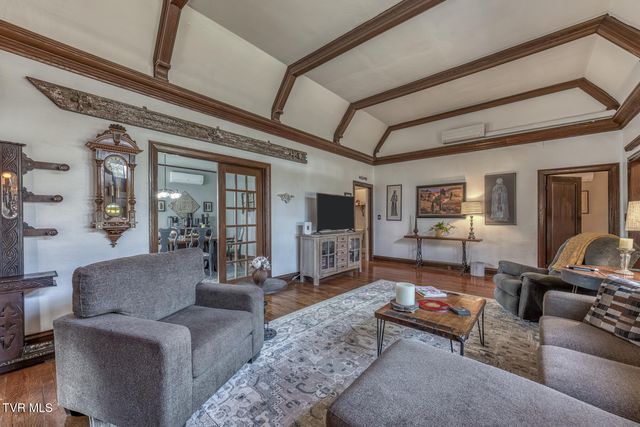 1245 Watauga Street, Kingsport, TN 37660