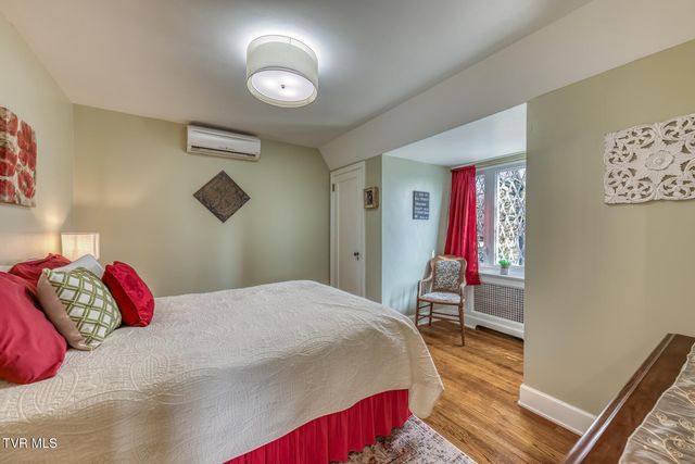 1245 Watauga Street, Kingsport, TN 37660