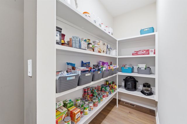 3137 N Judith St, Wichita, KS 67205