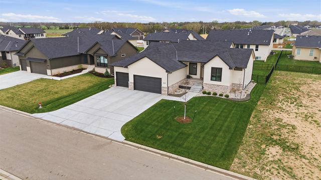 3137 N Judith St, Wichita, KS 67205