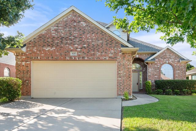 837 Pebblecreek Drive, Burleson, TX 76028