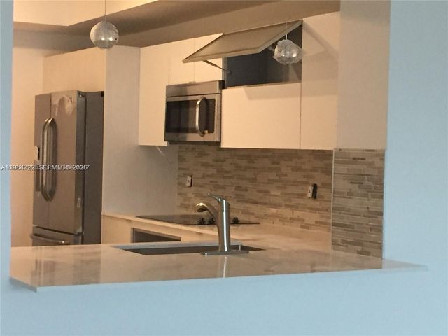 3330 NE 190th St 1117, Aventura, FL 33180