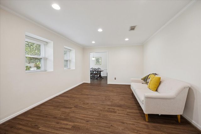 10050 Locke Lane, Houston, TX 77042