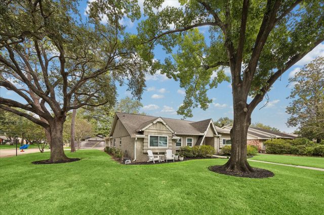 10050 Locke Lane, Houston, TX 77042