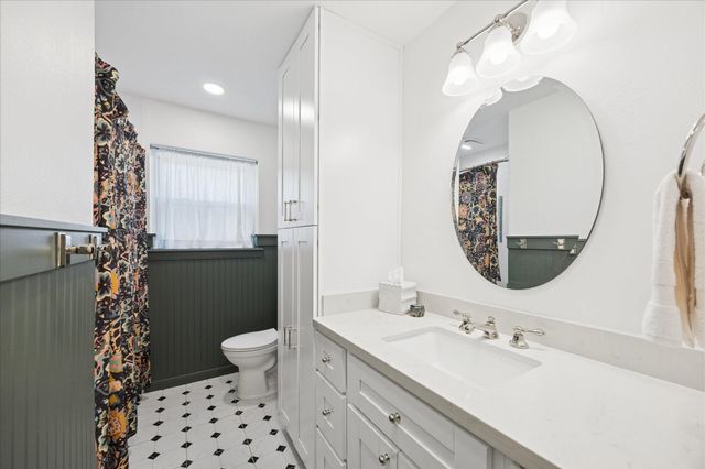 10050 Locke Lane, Houston, TX 77042