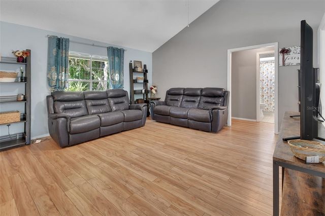 2323 W MAGNOLIA ROAD, Deland, FL 32724