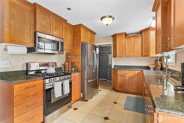 1214 Nooksack Road, Nooksack, WA 98276