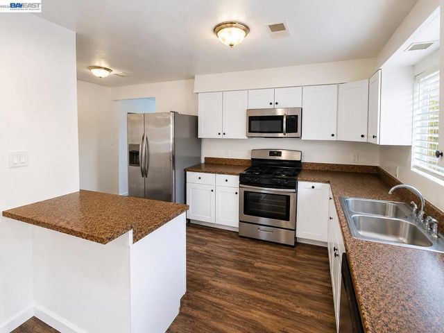 1307 Cathay Dr, San Jose, CA 95122
