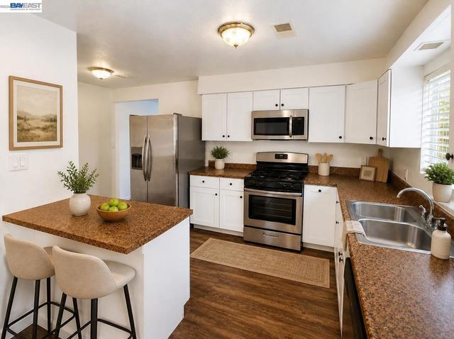 1307 Cathay Dr, San Jose, CA 95122