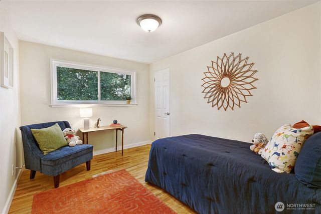 8005 220th Street SW, Edmonds, WA 98026