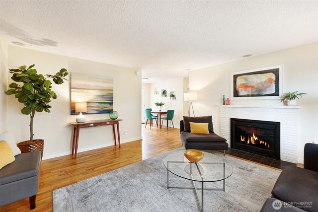 8005 220th Street SW, Edmonds, WA 98026
