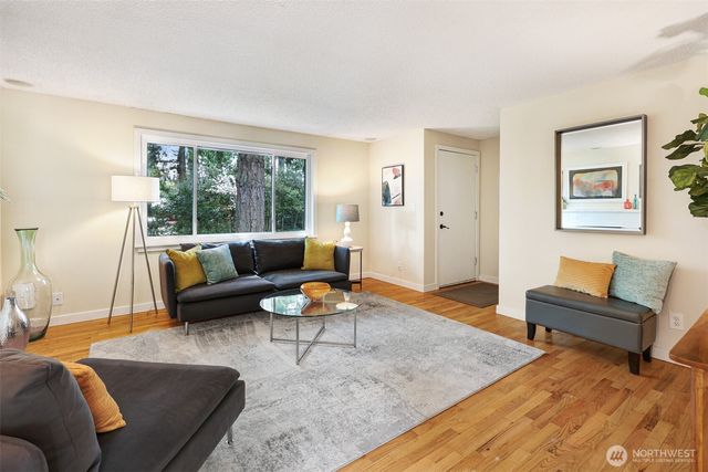 8005 220th Street SW, Edmonds, WA 98026