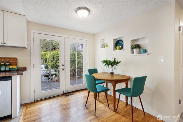 8005 220th Street SW, Edmonds, WA 98026