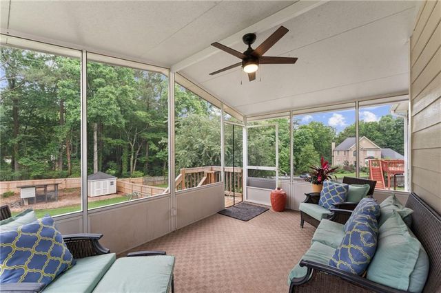 2352 Kennesaw Oaks Trail NW, Kennesaw, GA 30152