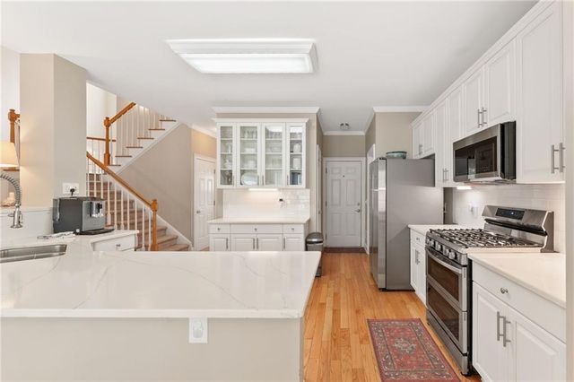 2352 Kennesaw Oaks Trail NW, Kennesaw, GA 30152