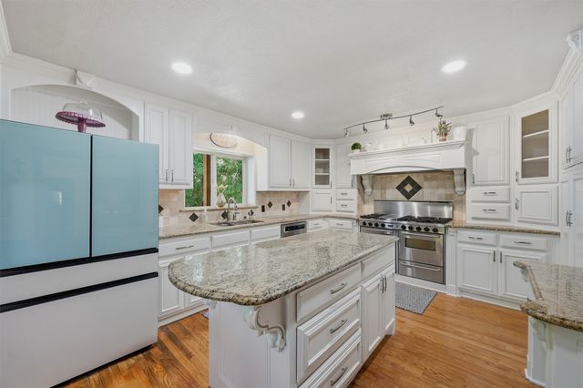 3260 Bethel Cannon Road, Van Alstyne, TX 75495