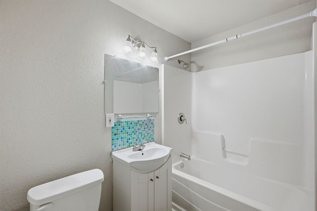 3260 Bethel Cannon Road, Van Alstyne, TX 75495