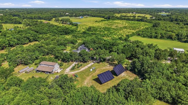 3260 Bethel Cannon Road, Van Alstyne, TX 75495