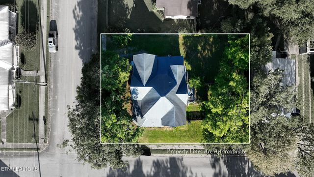430 Ohio Ave, Etowah, TN 37331