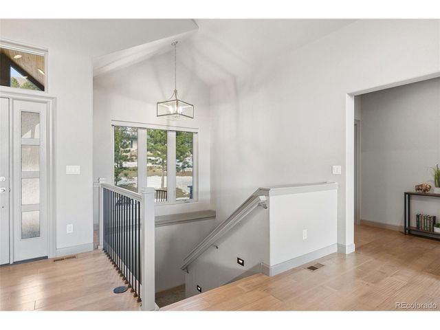 955 Locklin Way, Woodland Park, CO 80863