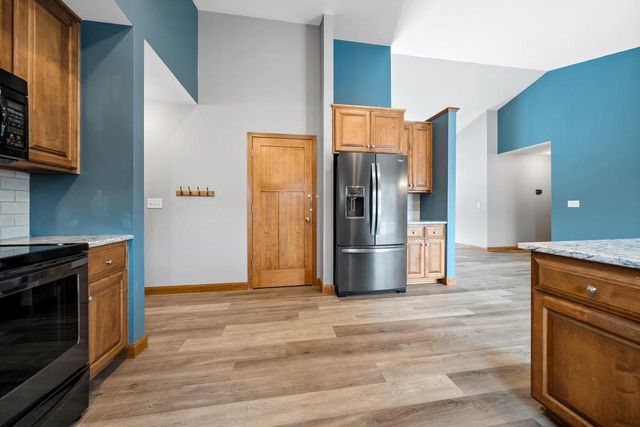 2332 OAK RIDGE CIRCLE, De Pere, WI 54115