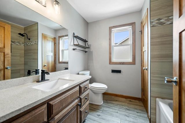 2332 OAK RIDGE CIRCLE, De Pere, WI 54115