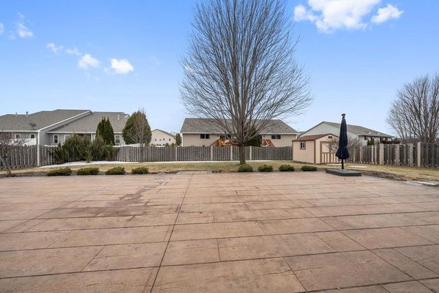 2332 OAK RIDGE CIRCLE, De Pere, WI 54115