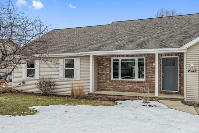 2332 OAK RIDGE CIRCLE, De Pere, WI 54115