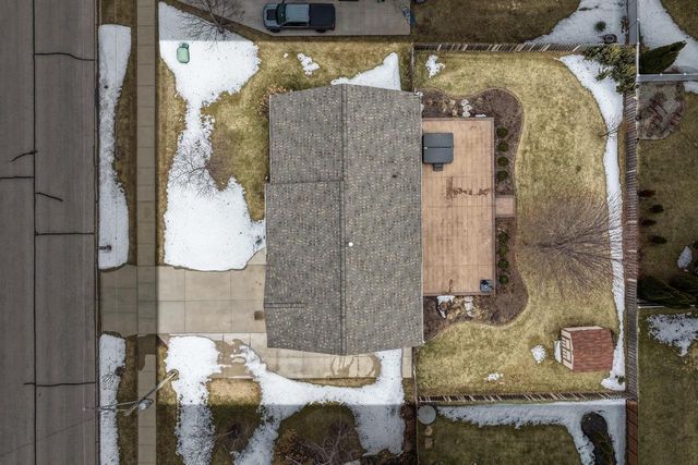 2332 OAK RIDGE CIRCLE, De Pere, WI 54115