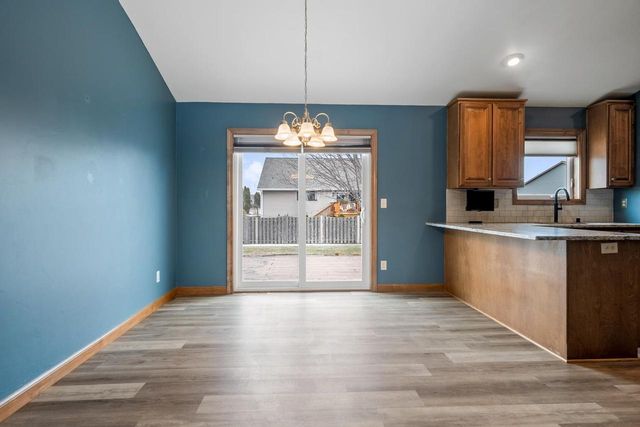 2332 OAK RIDGE CIRCLE, De Pere, WI 54115