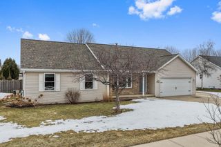 2332 OAK RIDGE CIRCLE, De Pere, WI 54115