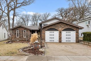 403 S REEDWOOD Drive, Joliet, IL 60436