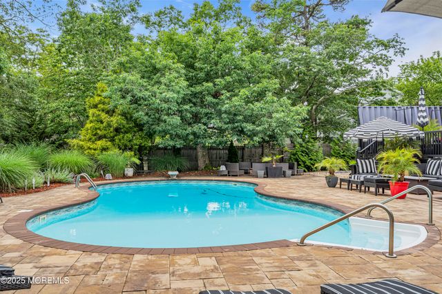 707 Cambridge Road, Lanoka Harbor, NJ 08734