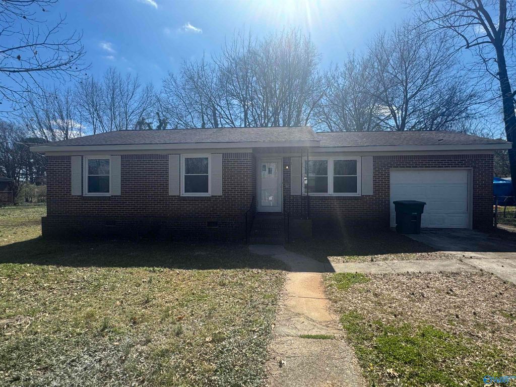 3003 Turf Avenue, Huntsville, AL 35816