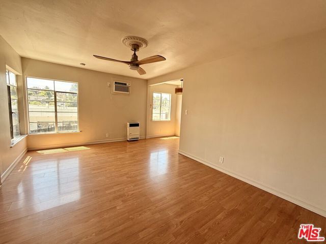 1313 Douglas Street 1315, Los Angeles, CA 90026