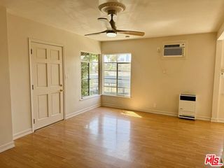 1313 Douglas Street 1315, Los Angeles, CA 90026