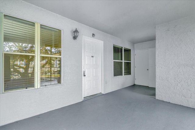 2405 NORTHLAKE DRIVE 2405, Sanford, FL 32773