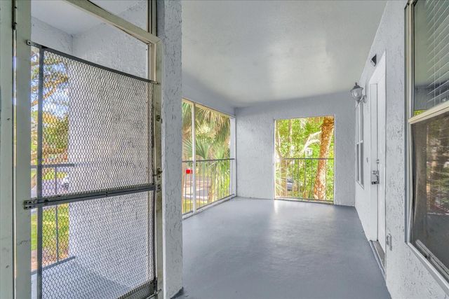 2405 NORTHLAKE DRIVE 2405, Sanford, FL 32773