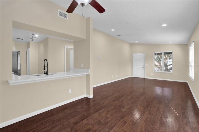 2405 NORTHLAKE DRIVE 2405, Sanford, FL 32773