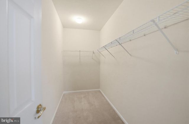 3553 HUNTLEY MANOR LN, Alexandria, VA 22306