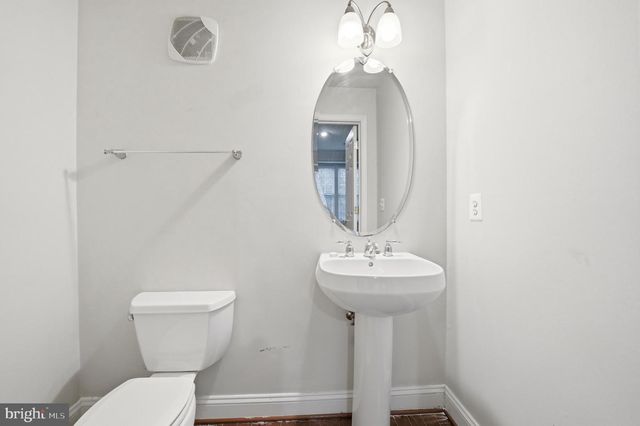 3553 HUNTLEY MANOR LN, Alexandria, VA 22306
