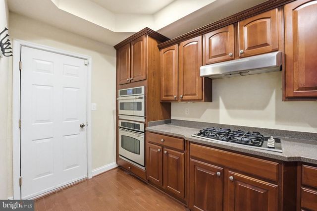 3553 HUNTLEY MANOR LN, Alexandria, VA 22306