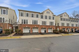 3553 HUNTLEY MANOR LN, Alexandria, VA 22306
