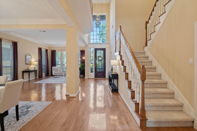 13 Stonegate Park Court, Spring, TX 77379