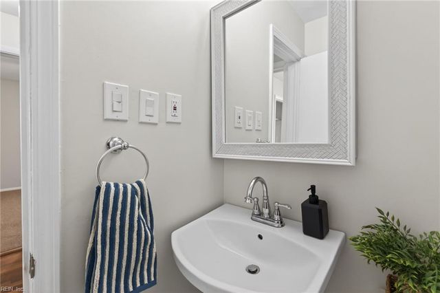 3511 Vivian ST, Norfolk, VA 23513