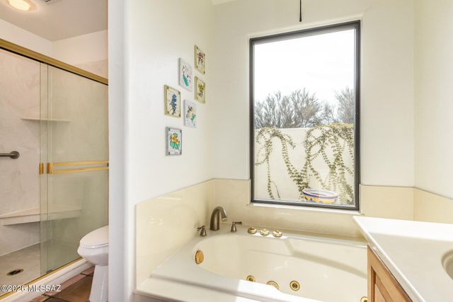 4051 E Bujia Primera, Tucson, AZ 85718