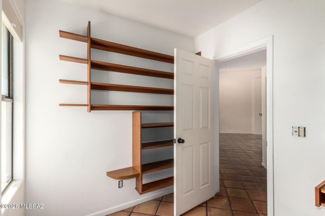 4051 E Bujia Primera, Tucson, AZ 85718