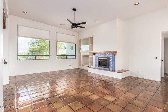 4051 E Bujia Primera, Tucson, AZ 85718