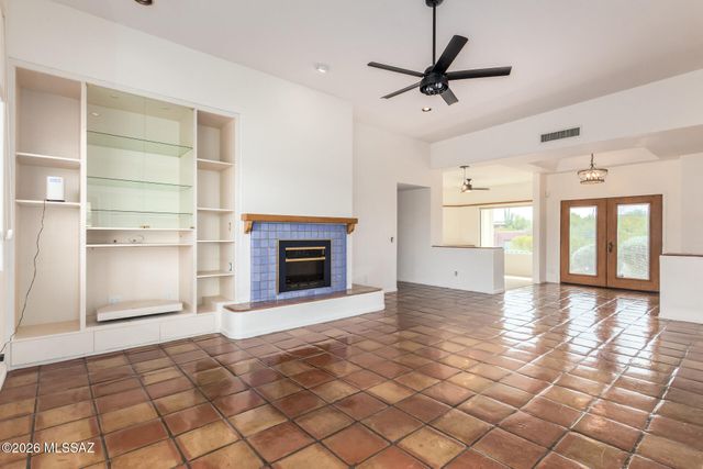 4051 E Bujia Primera, Tucson, AZ 85718