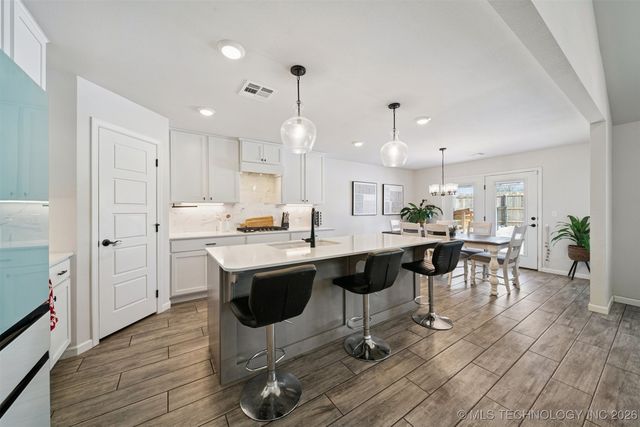 7401 N 160th East Avenue, Owasso, OK 74055